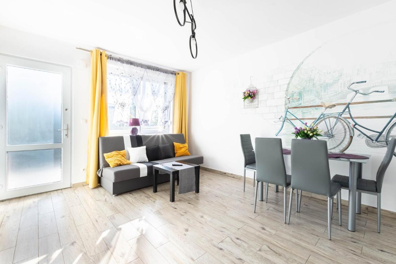 Zakatki Swiata Apartment Poznan Exterior photo